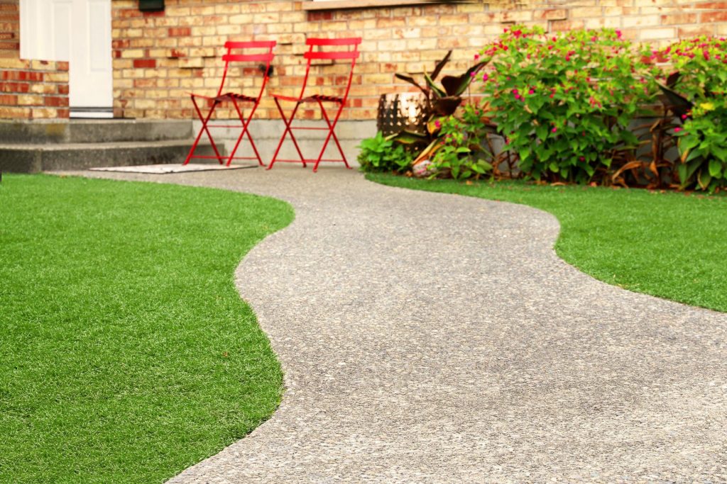 Bespoke Artificial Grass garden with swirly pathway